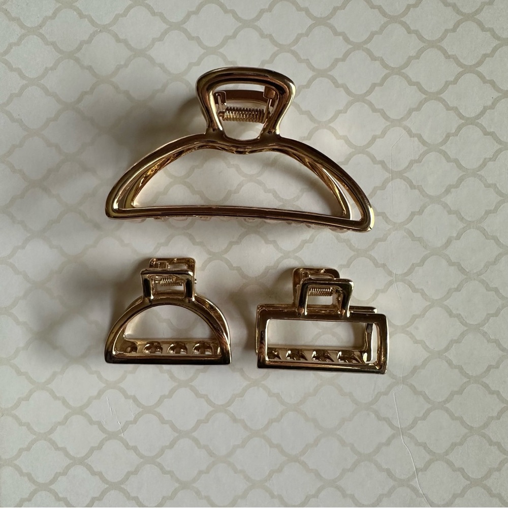 Kitsch Gold Open Shape Claw Clips - Picture 4 of 7
